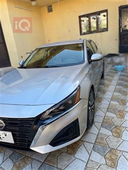 نيسان ألتيما